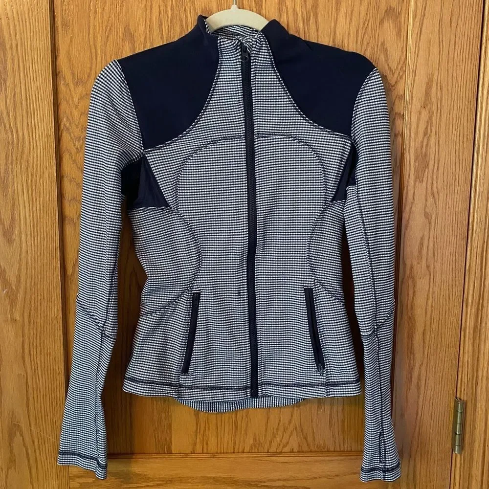 Lululemon Forme Jacket - Picture 4 of 8